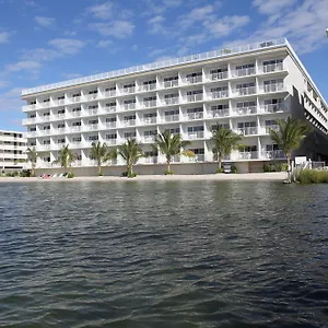 https://princess-bayside-beach-hotel.ocean-city-hotels.net